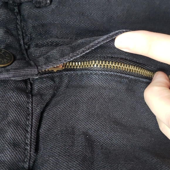 UO BDG High Rise Cheeky Denim Short Slash Super Destroy 27 - Picture 7 of 12